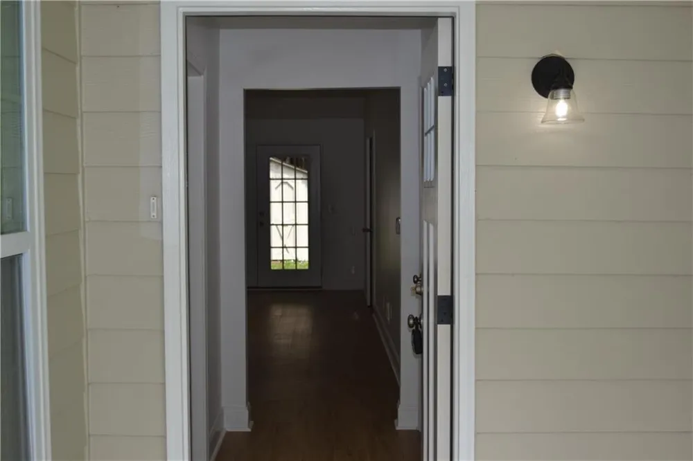 5134 Hill Farm Drive NE Woodstock, GA 30188