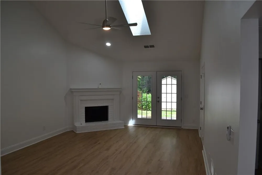 5134 Hill Farm Drive NE Woodstock, GA 30188
