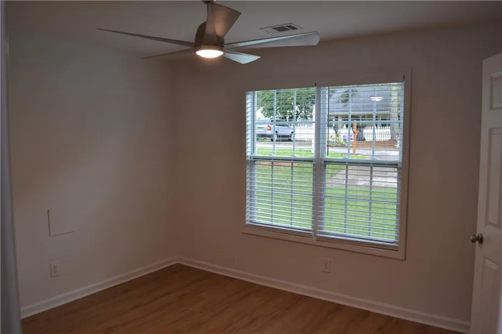 5134 Hill Farm Drive NE Woodstock, GA 30188