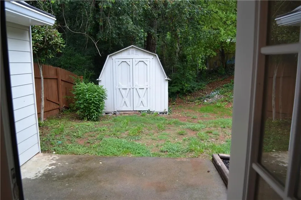5134 Hill Farm Drive NE Woodstock, GA 30188