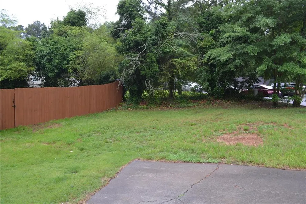5134 Hill Farm Drive NE Woodstock, GA 30188