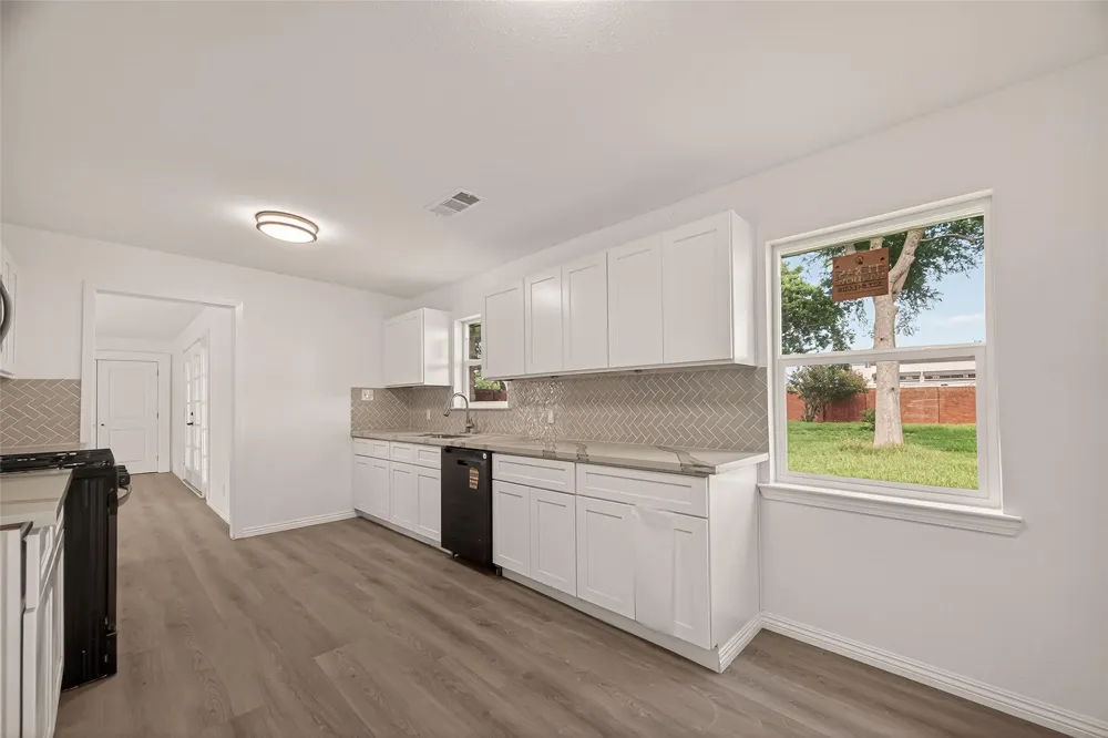 18219 Kings Lynn Street Webster, TX 77058