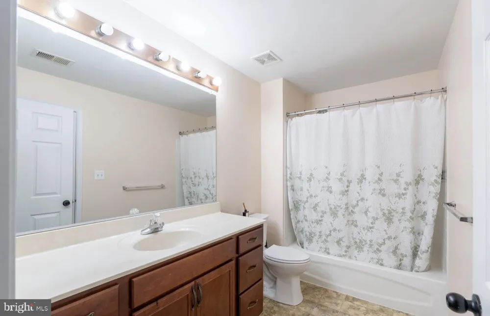 43723 BANSHEE HEIGHTS TERRACE Ashburn, VA 20148