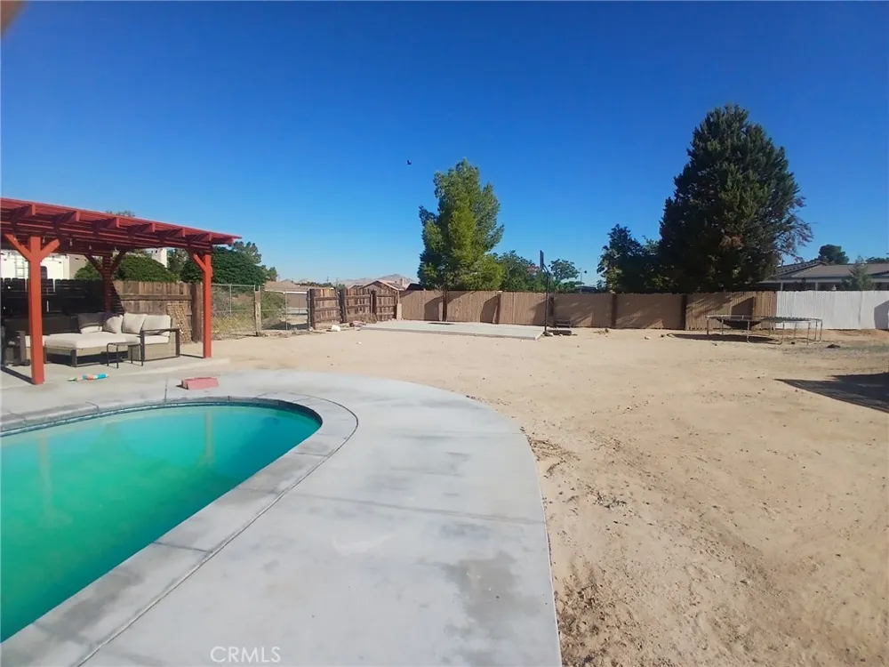 14800 Pamlico Apple Valley, CA 92307