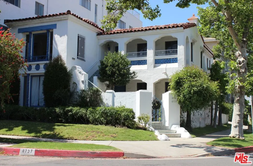 8737 Clifton Way Beverly Hills, CA 90211