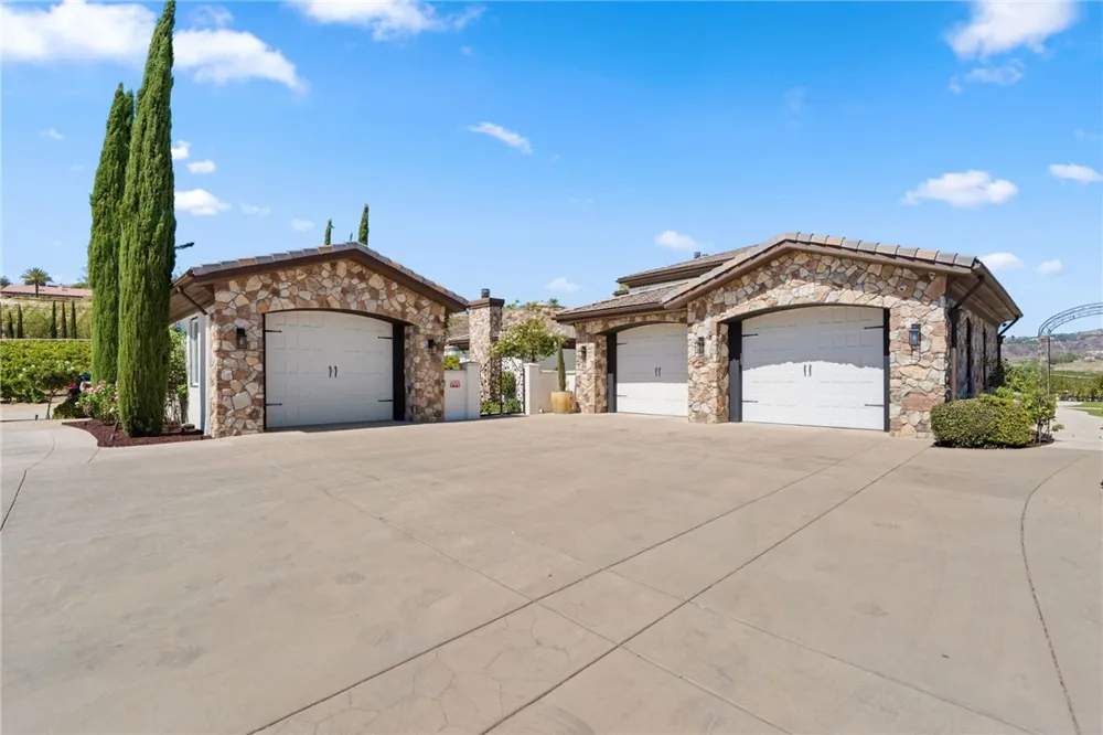36736 Pauba Road Temecula, CA 92592