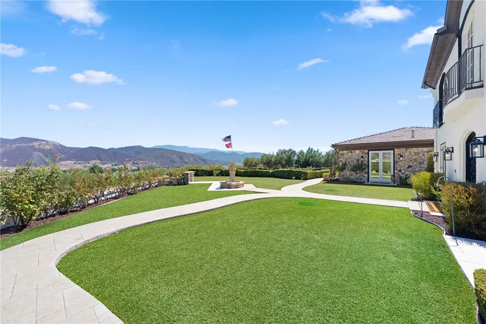 36736 Pauba Road Temecula, CA 92592