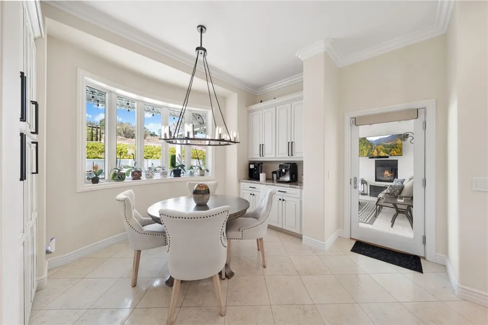 36736 Pauba Road Temecula, CA 92592