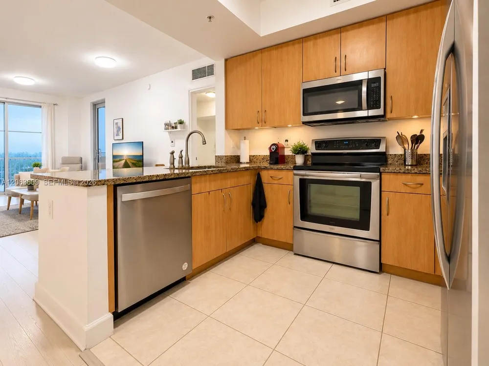 1830 Radius Dr #608 Hollywood, FL 33020