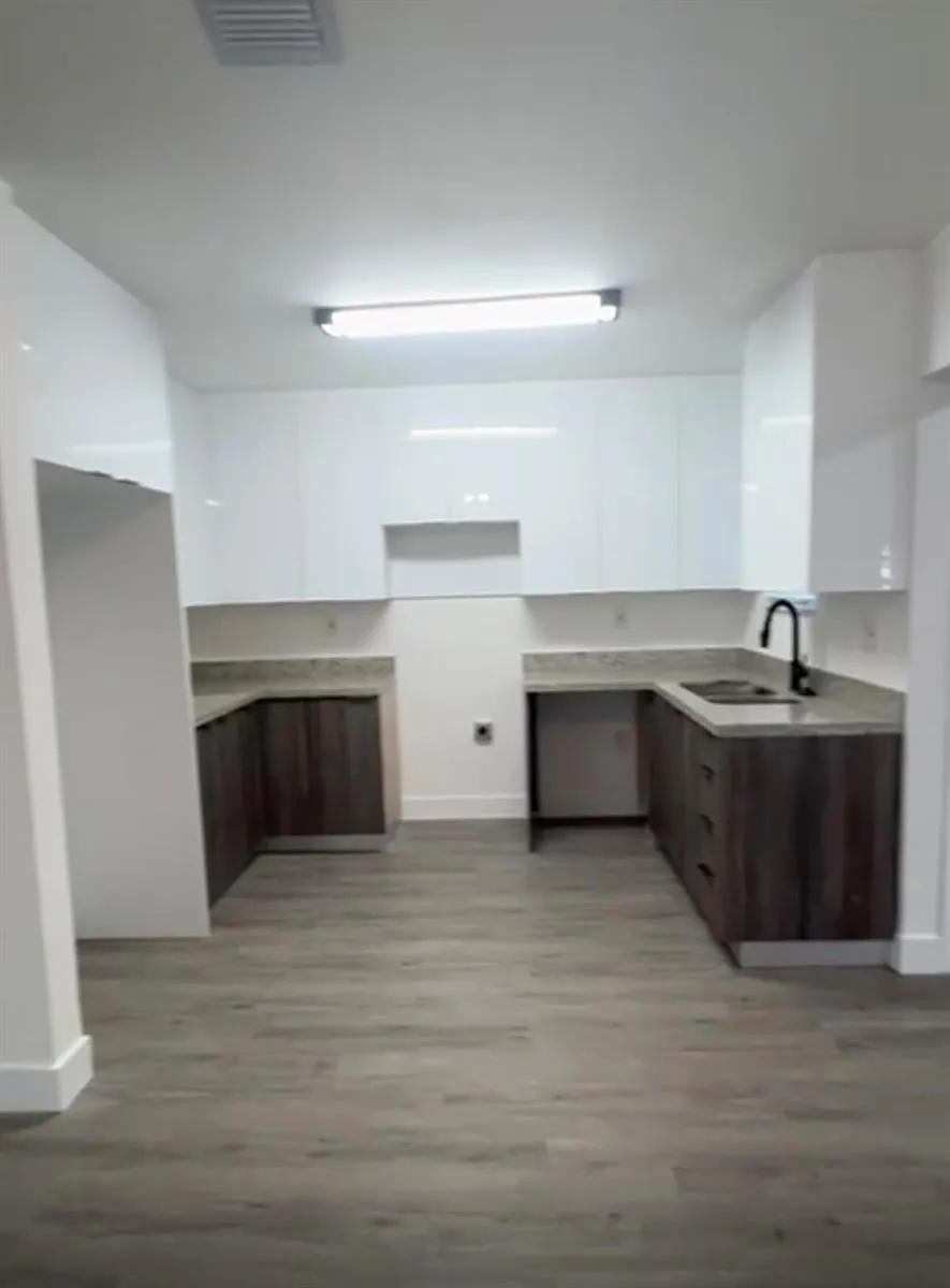 517 NW 16th Avenue Fort Lauderdale, FL 33311
