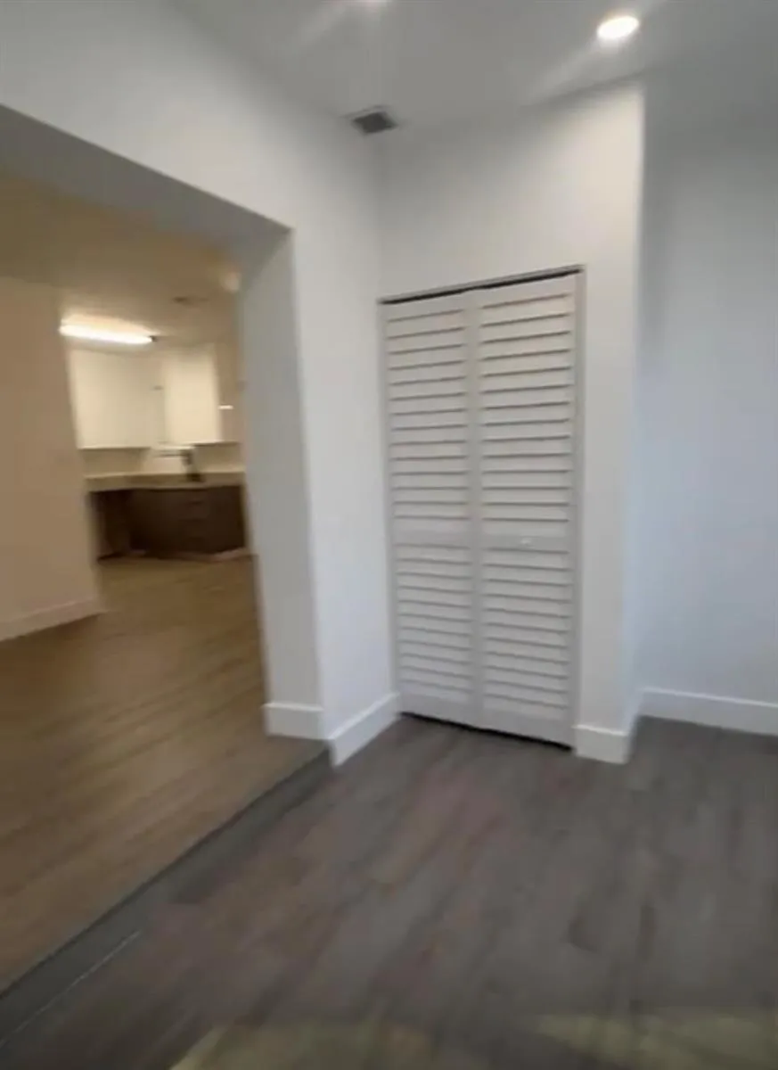 517 NW 16th Avenue Fort Lauderdale, FL 33311