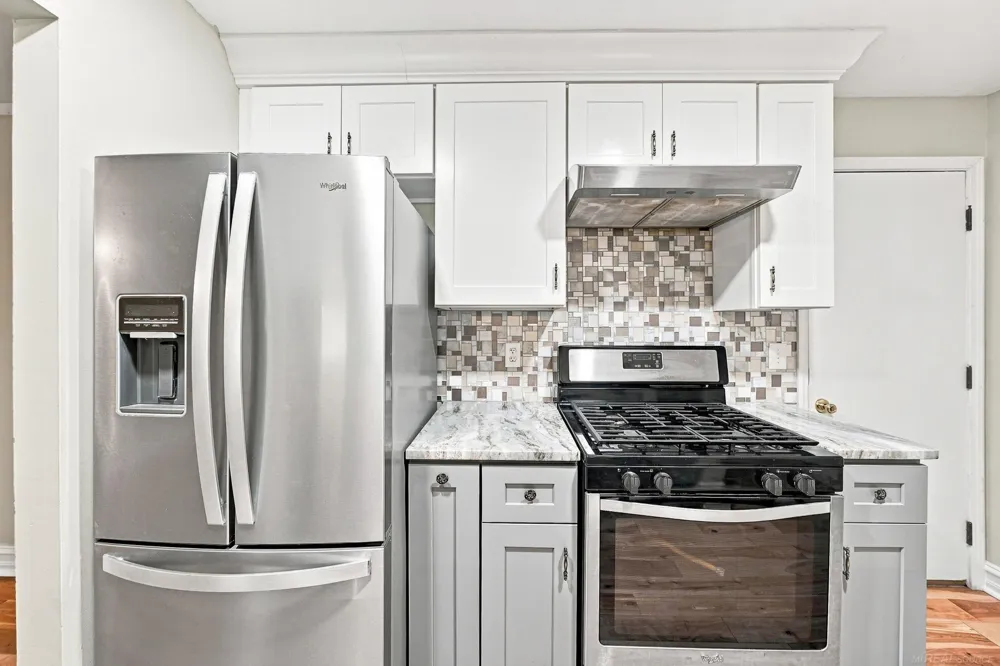 33707 Bayview DR Drive Chesterfield Township, MI 48047