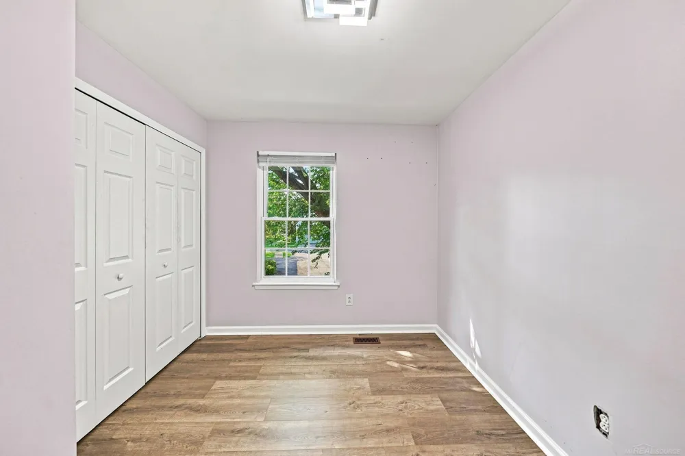 33707 Bayview DR Drive Chesterfield Township, MI 48047
