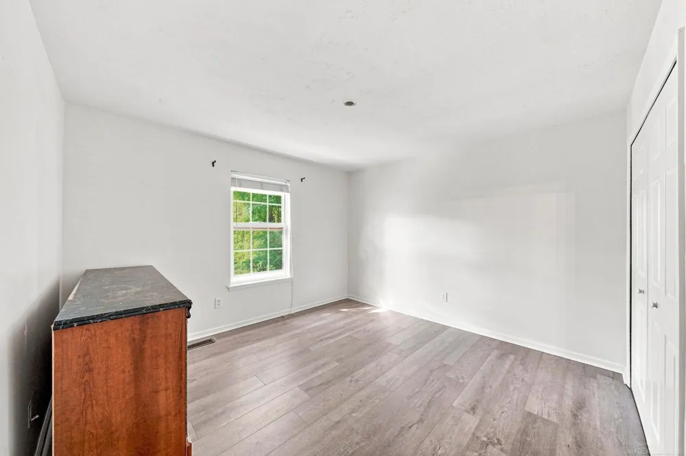 33707 Bayview DR Drive Chesterfield Township, MI 48047
