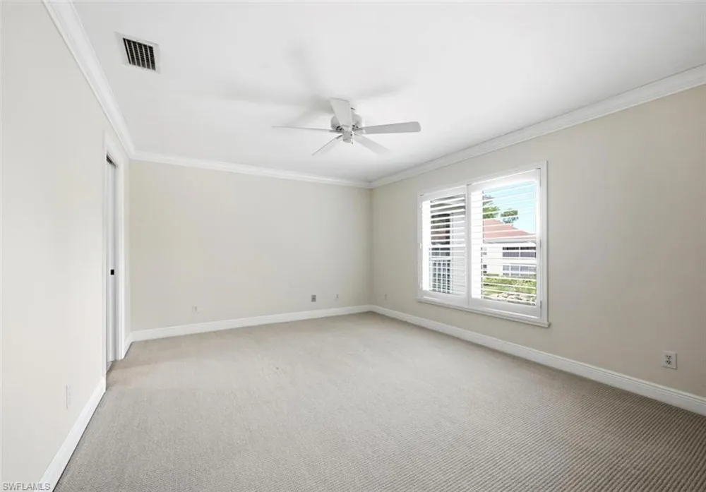 9856 Luna Circle #204 Naples, FL 34109