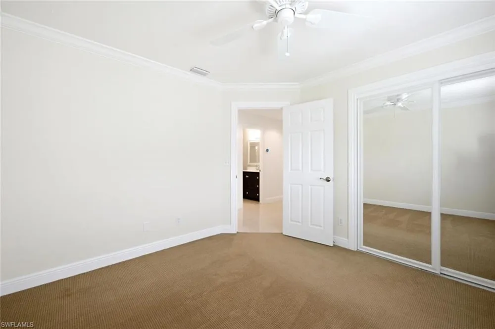 9856 Luna Circle #204 Naples, FL 34109