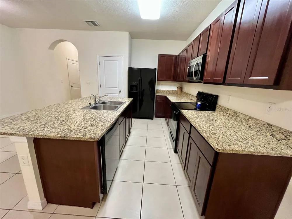 8982 INDIGO TRAIL LOOP Riverview, FL 33569