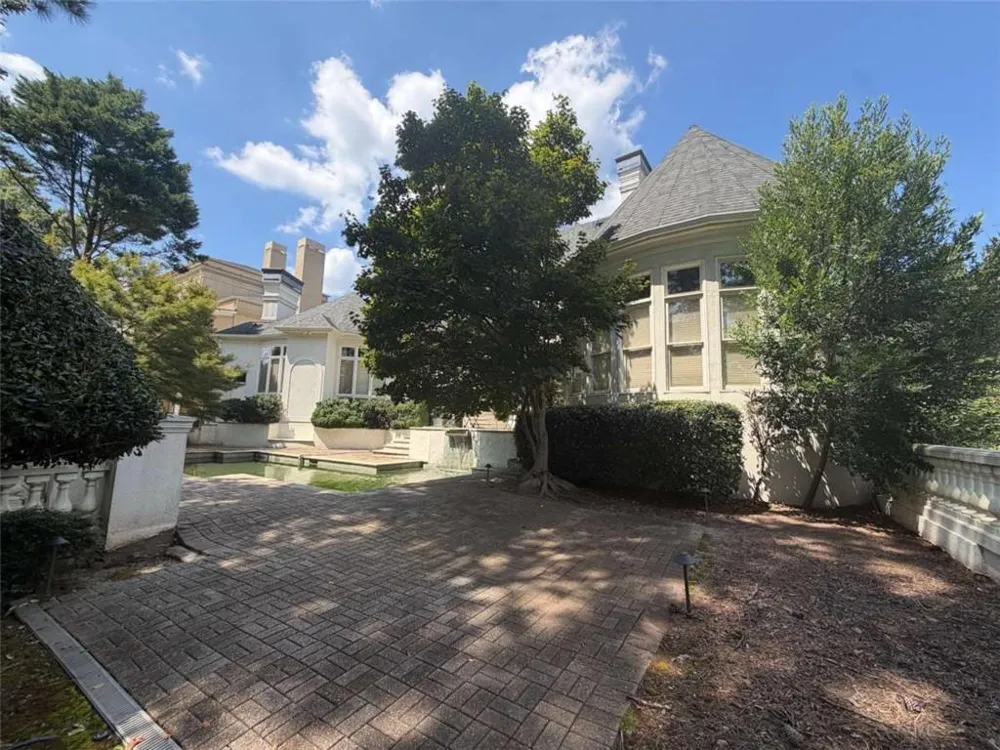 2212 Ascott Valley Trc Johns Creek, GA 30097