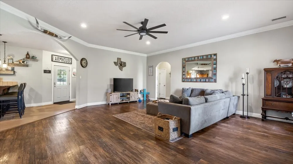 505 VZ County Road 2701 Mabank, TX 75147