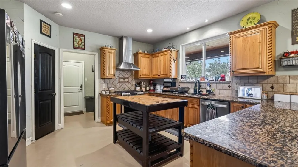 505 VZ County Road 2701 Mabank, TX 75147