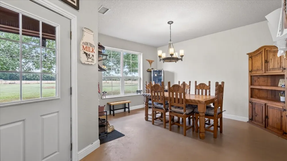 505 VZ County Road 2701 Mabank, TX 75147