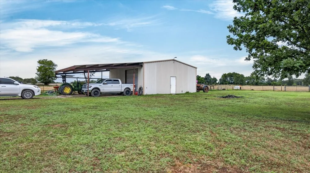 505 VZ County Road 2701 Mabank, TX 75147