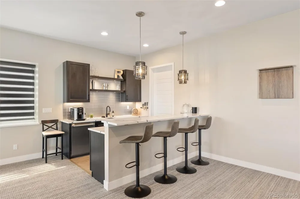 6484 Canyonpoint Road Castle Pines, CO 80108