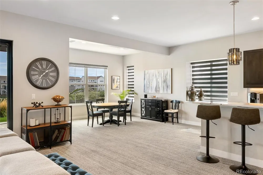 6484 Canyonpoint Road Castle Pines, CO 80108