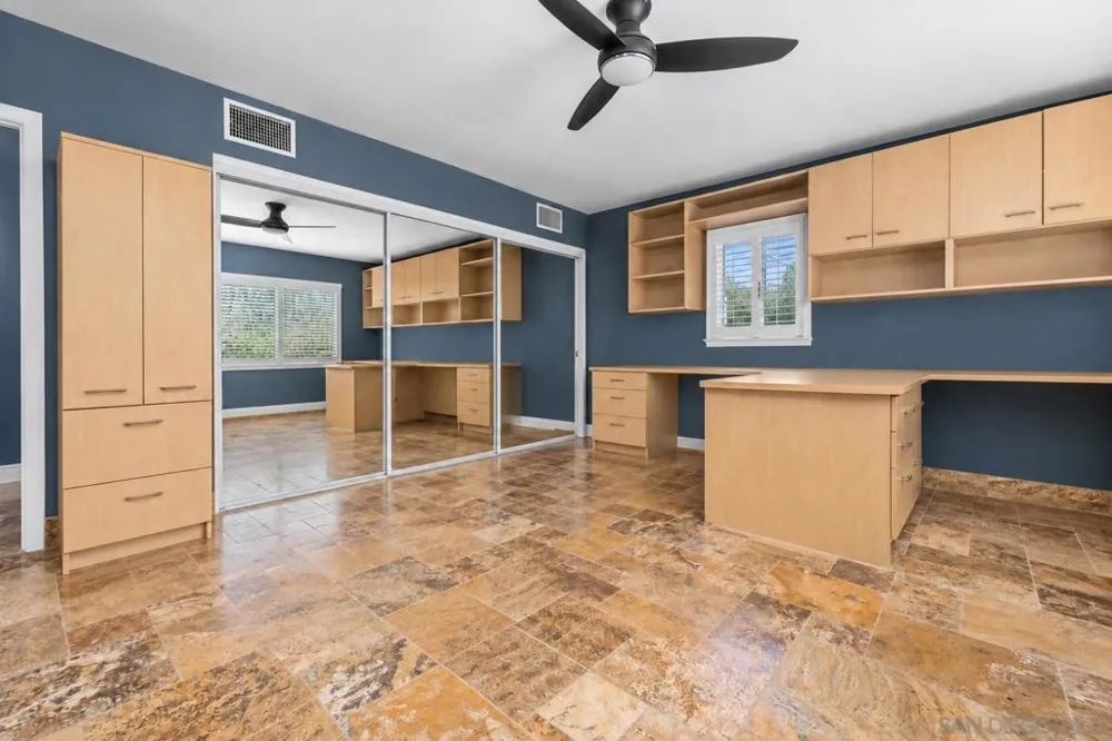4874 Edgeware Road San Diego, CA 92116