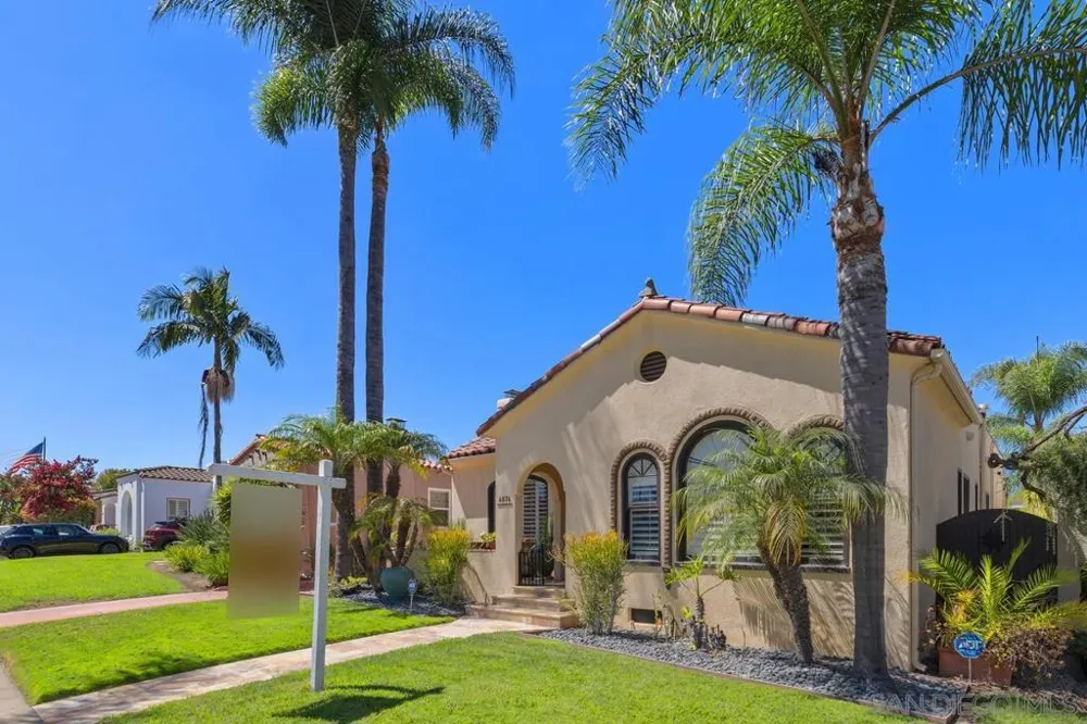 4874 Edgeware Road San Diego, CA 92116