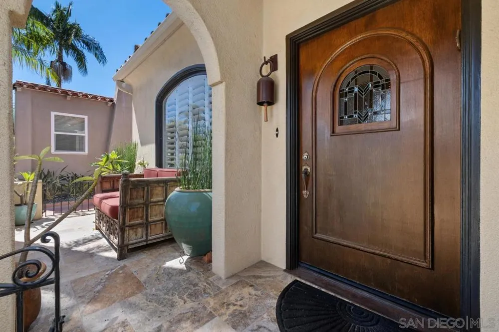 4874 Edgeware Road San Diego, CA 92116