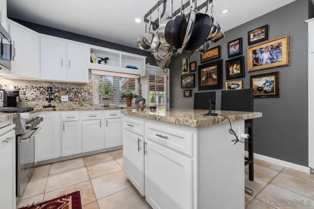 4874 Edgeware Road San Diego, CA 92116
