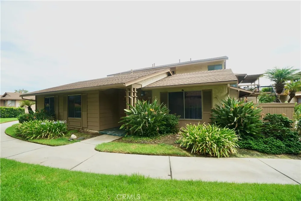 1425 Forest Glen #158 Hacienda Heights, CA 91745