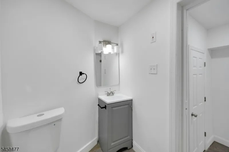 58 Ingraham Pl Newark City, NJ 07108