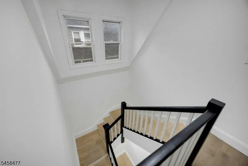 58 Ingraham Pl Newark City, NJ 07108