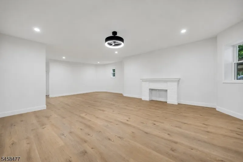 58 Ingraham Pl Newark City, NJ 07108