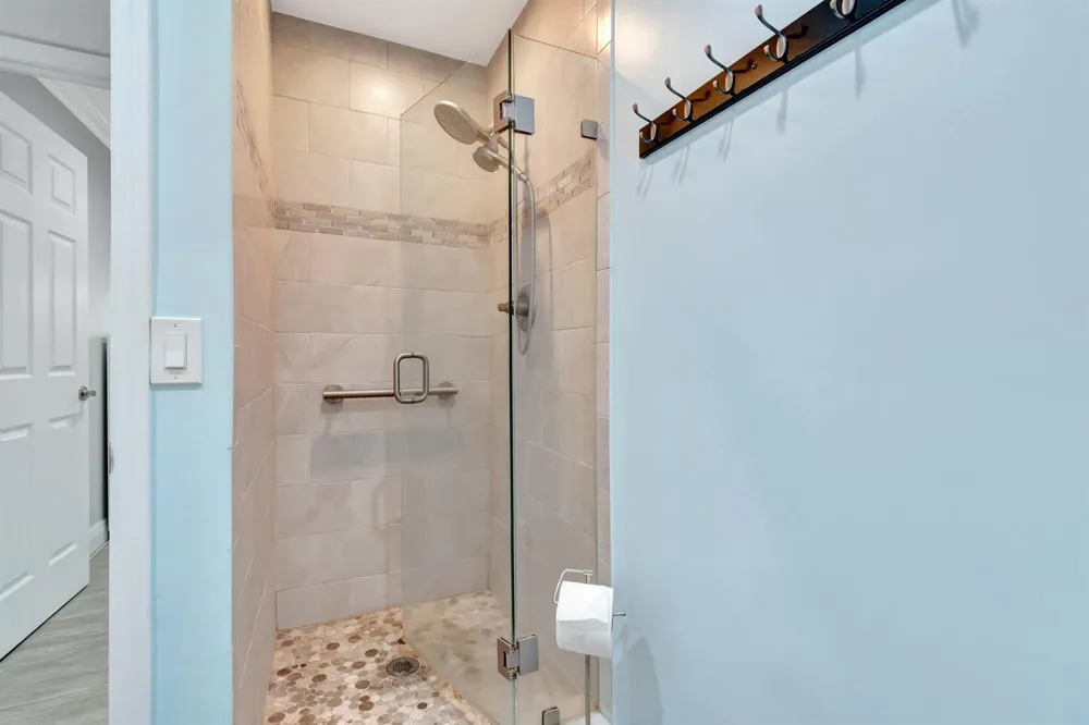 76 Waterford D Delray Beach, FL 33446