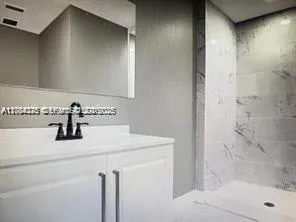 2357 Tom Jones Orlando, FL 32839