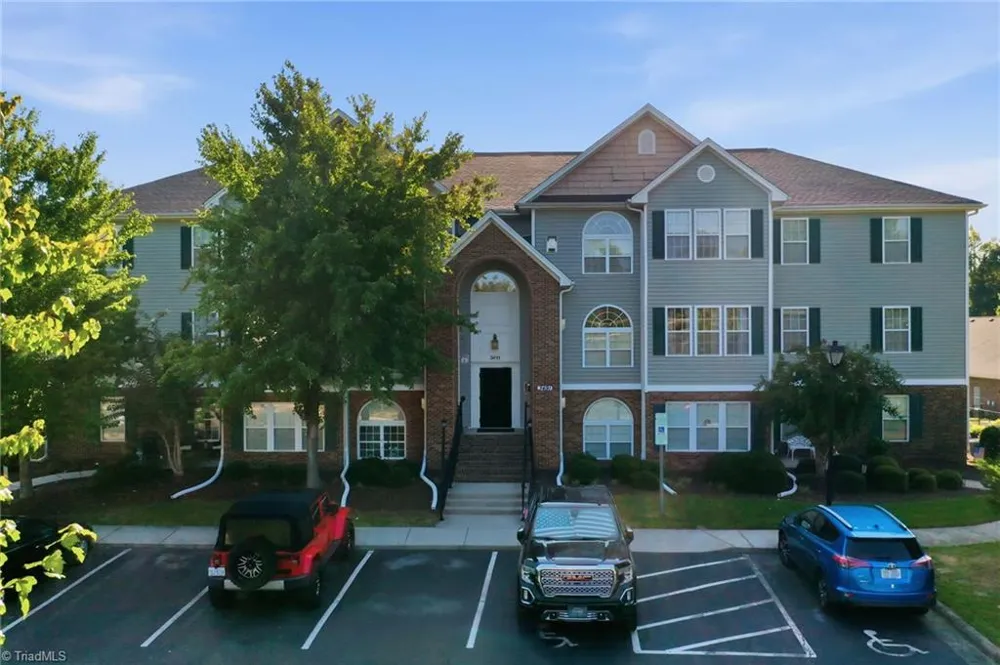 3491 Forestdale Drive Burlington, NC 27215