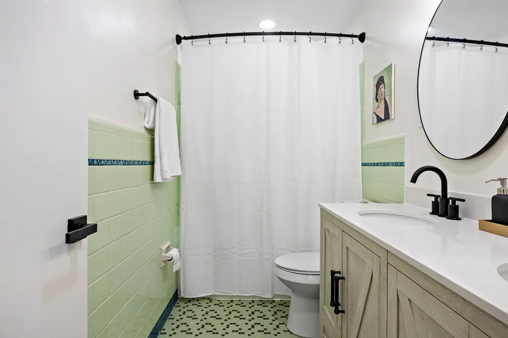 1317 Cloverleaf Drive Austin, TX 78723