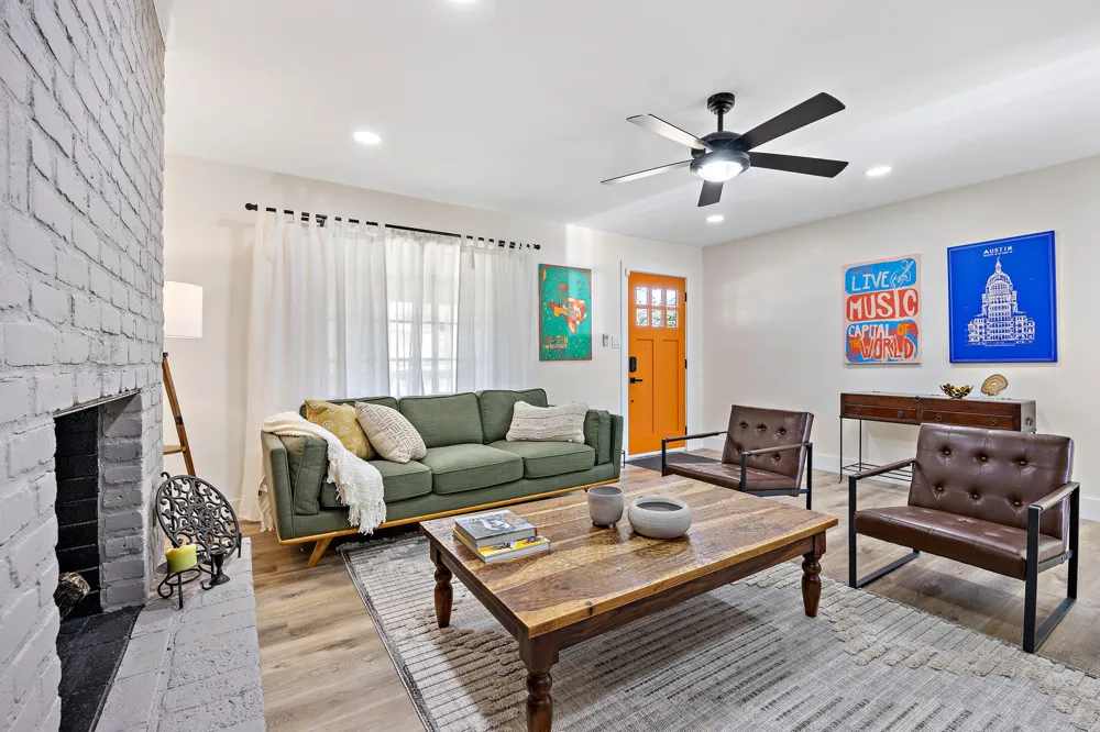 1317 Cloverleaf Drive Austin, TX 78723