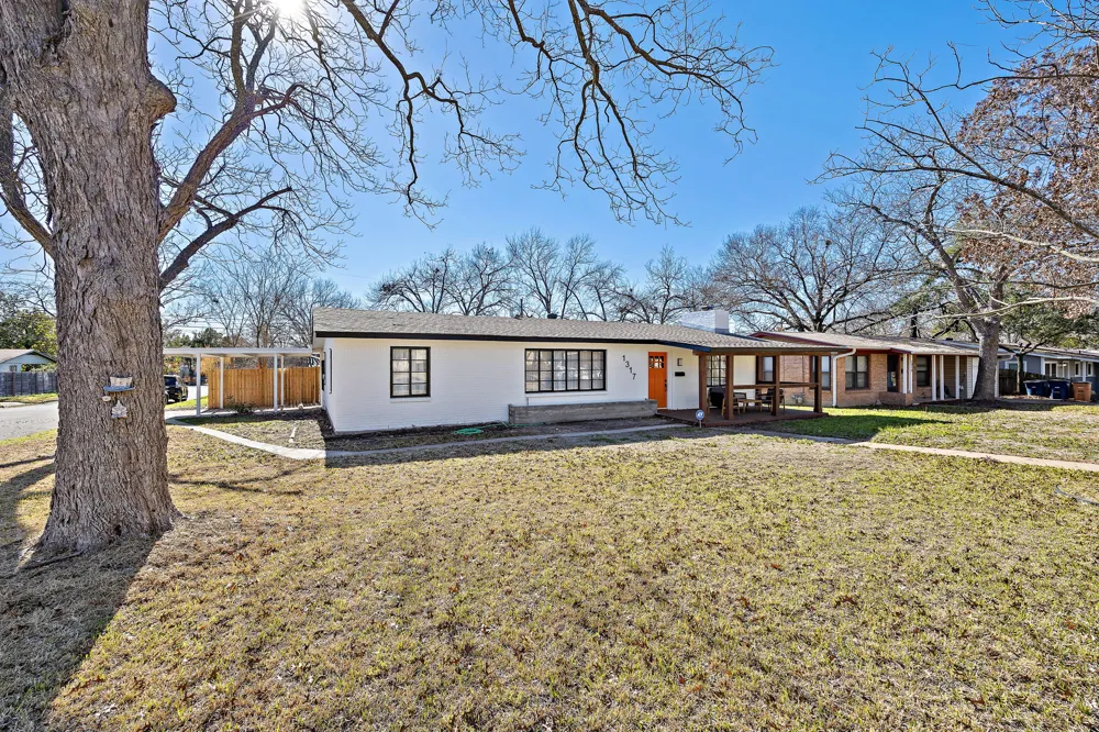 1317 Cloverleaf Drive Austin, TX 78723