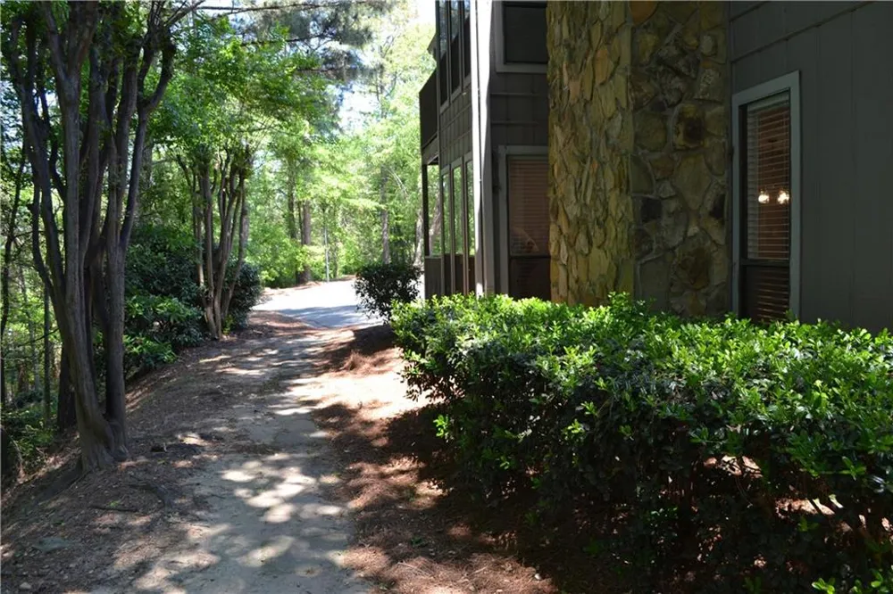 5066 Woodridge Way Tucker, GA 30084