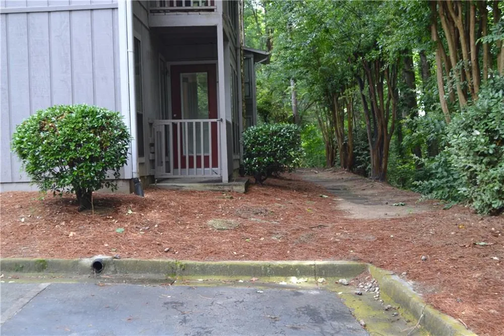 5066 Woodridge Way Tucker, GA 30084