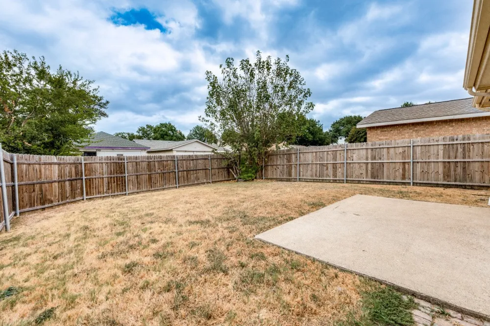 2922 Fair Meadow Drive Garland, TX 75044