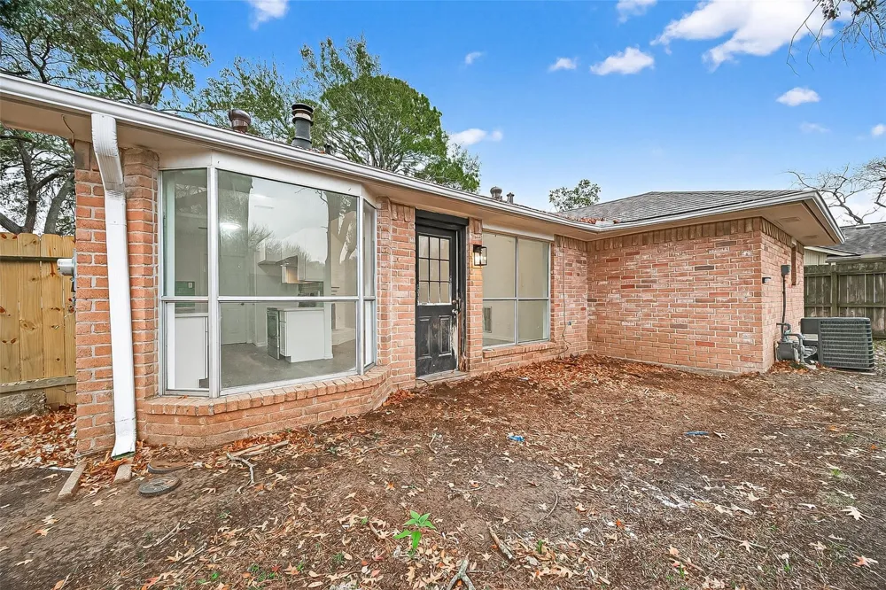 16235 La Terra Drive Houston, TX 77083