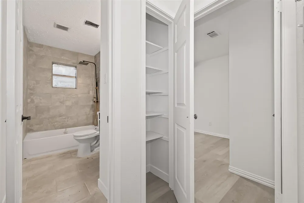 16235 La Terra Drive Houston, TX 77083