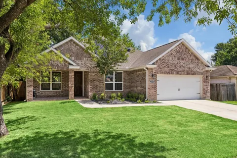 3810 Saratoga Drive