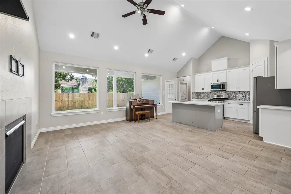 3810 Saratoga Drive Houston, TX 77088
