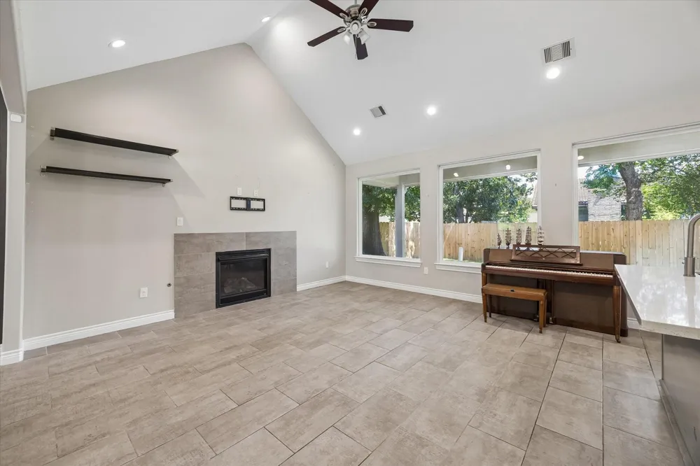 3810 Saratoga Drive Houston, TX 77088